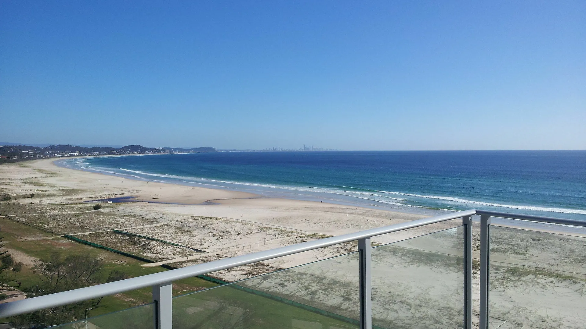 ***  Pure Kirra Aparthotel Gold Coast Australië